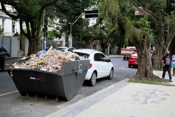 rubble bucket